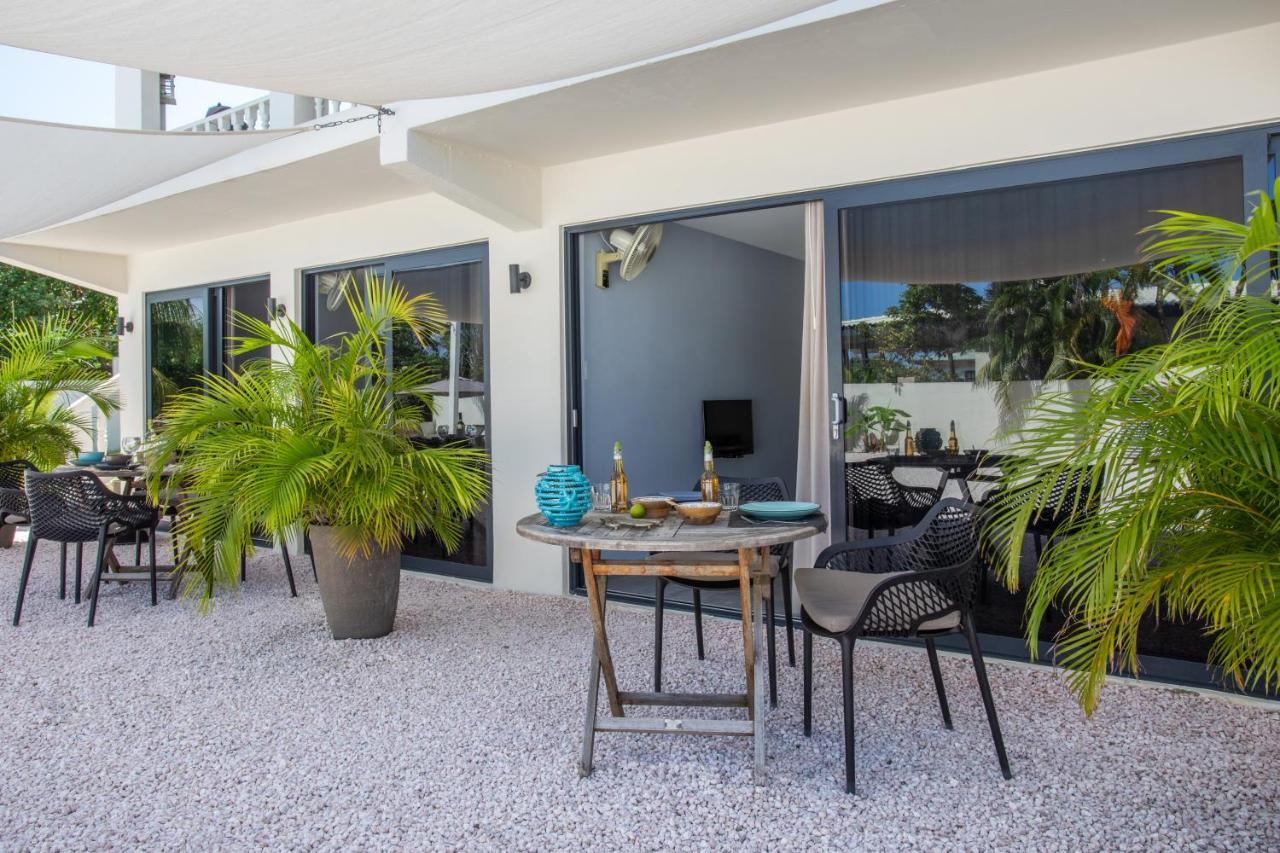 Indigo Apartments & Suites - 'Adults Only' Jan Thiel Exterior photo